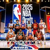 2025年NBA选秀热门新秀球员合影